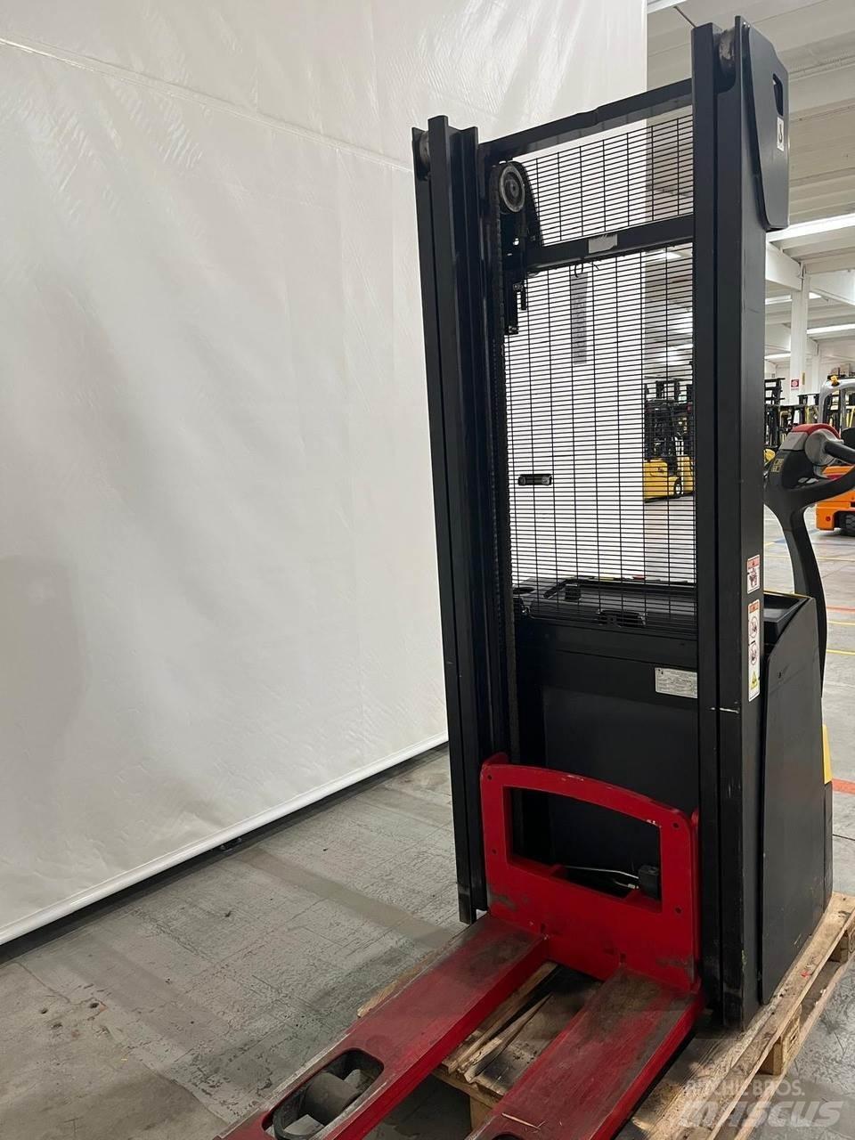Hyster S1.2 Apiladores eléctricos