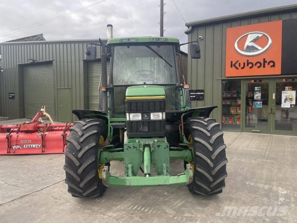 John Deere 6400 Tractores