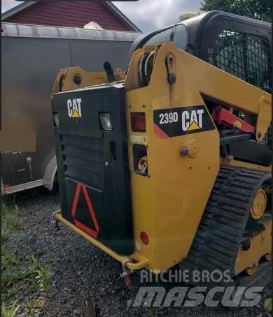 CAT 239 D Minicargadoras