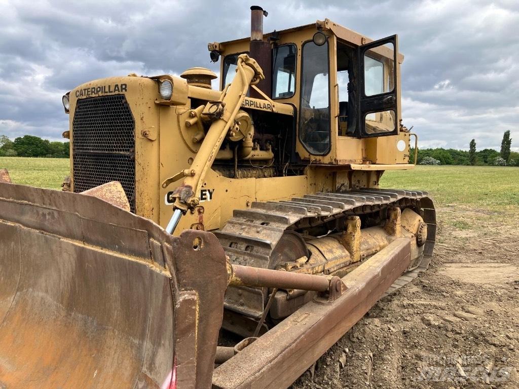 CAT D 8 H Buldozer sobre oruga