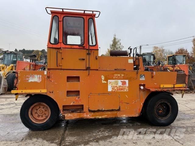 Hamm GRW 15 Rodillos sobre neumáticos