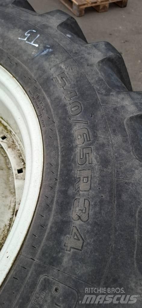 Firestone 540/65R_34 Neumáticos, ruedas y llantas