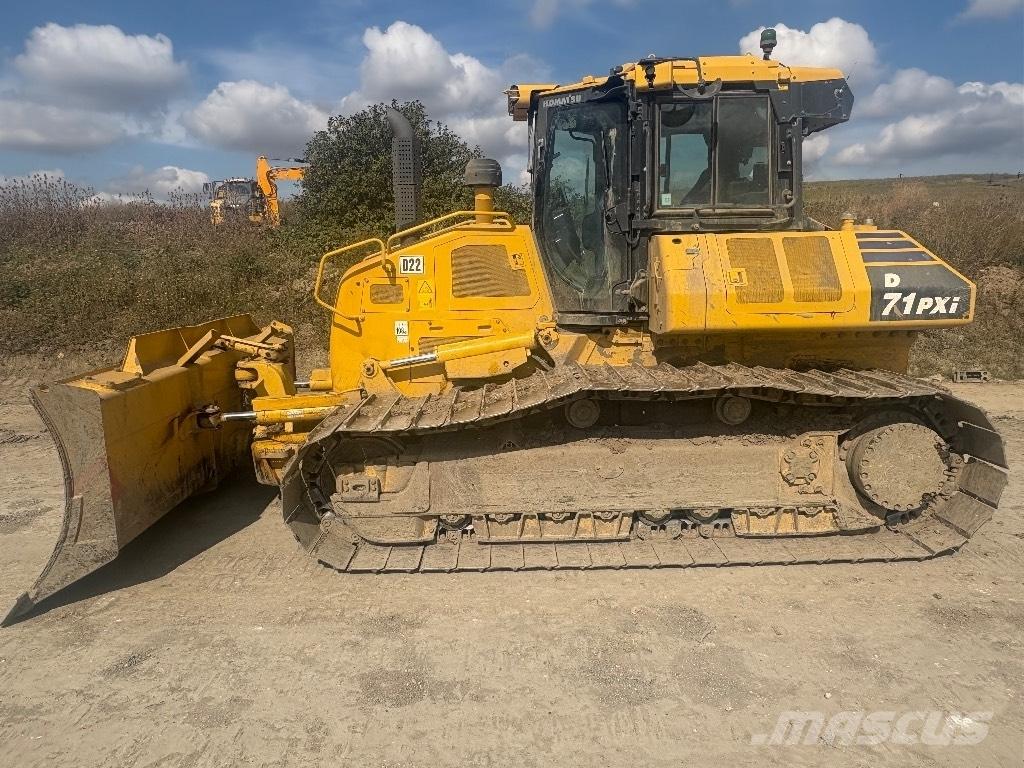 Komatsu D71PXI-24 Buldozer sobre oruga
