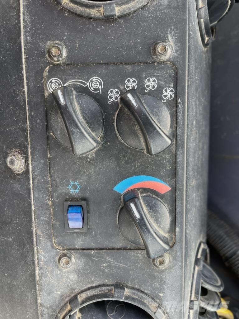 Wirtgen WR 2500 S Equipos para la estabilización de suelos y reciclaje de asfalto