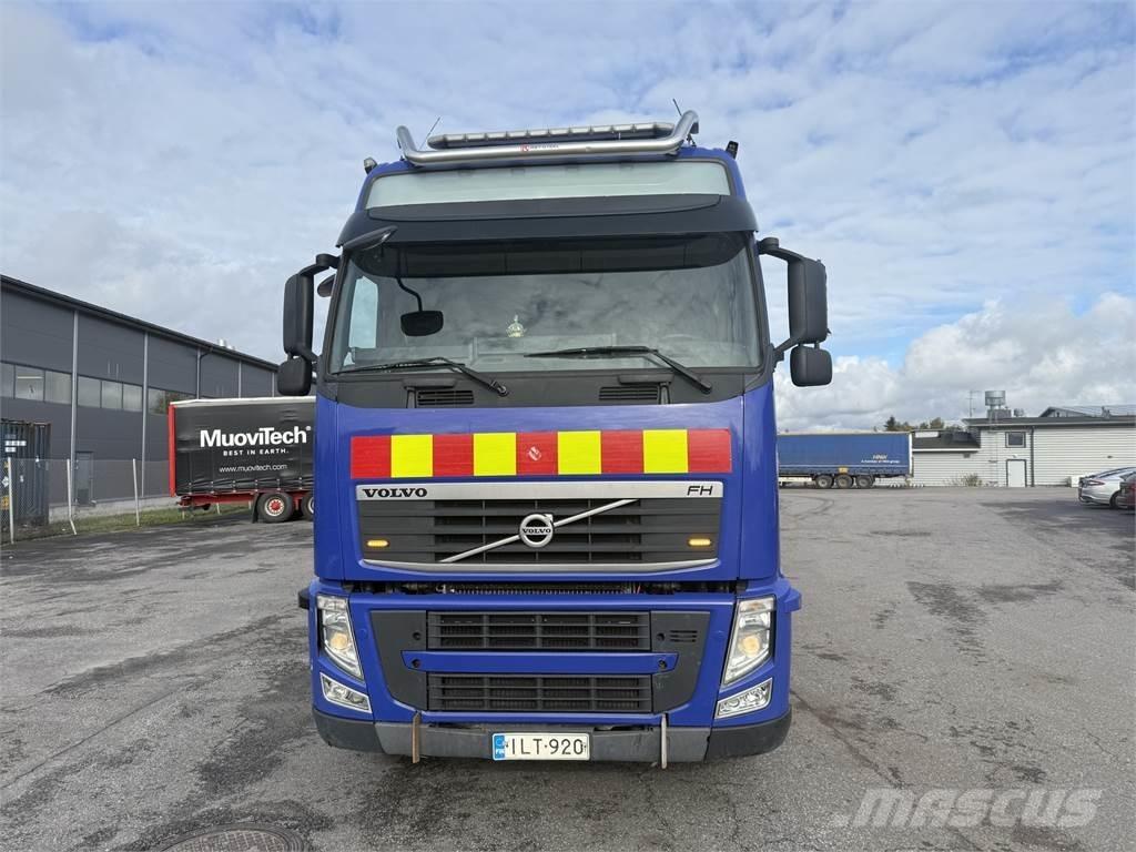 Volvo FH 540 8X4 Camiones polibrazo