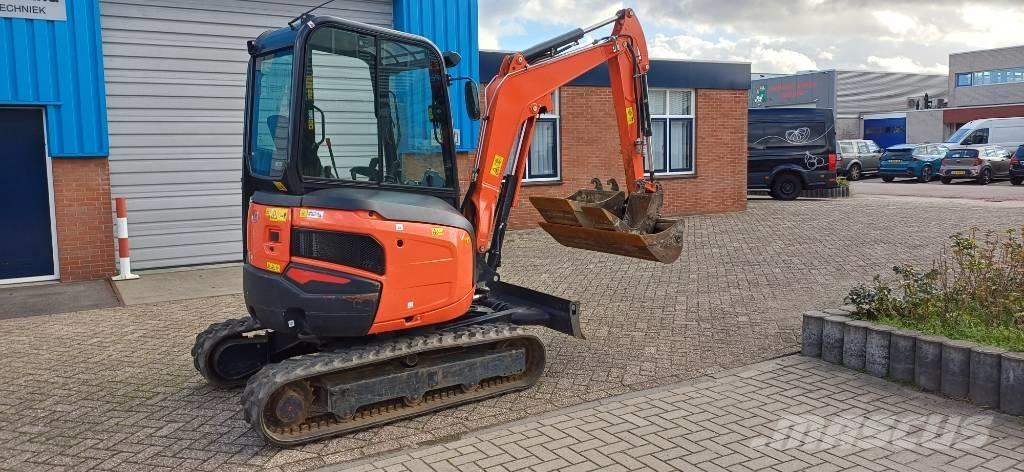 Kubota U 27-4 Mini excavadoras < 7t