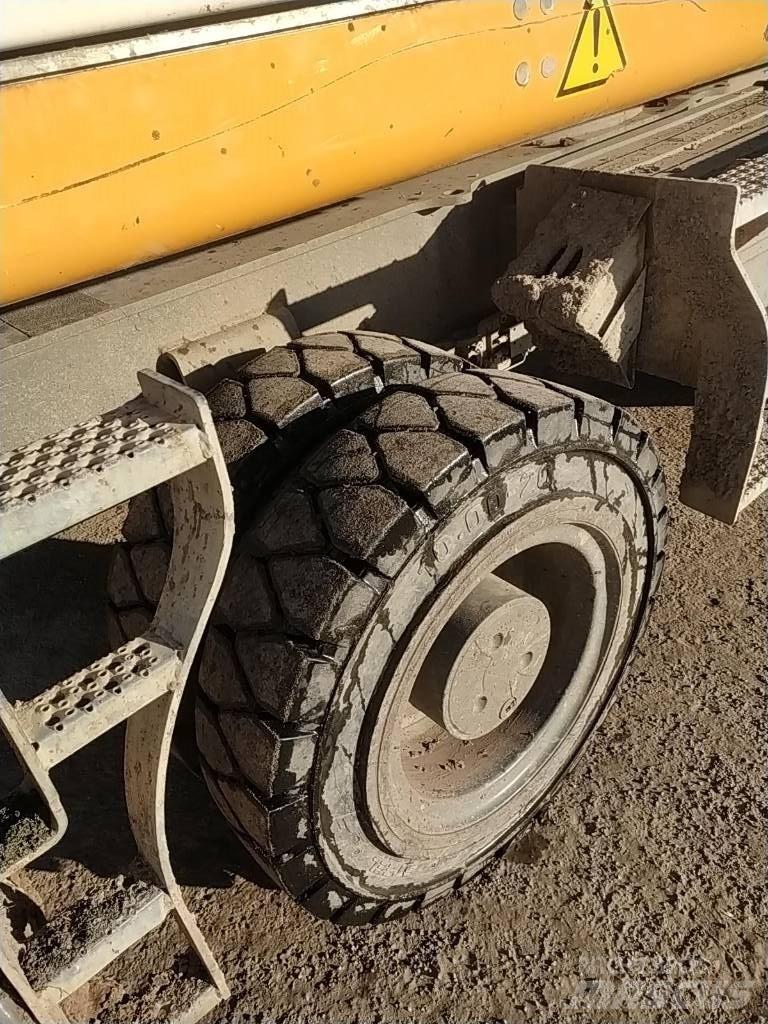 Liebherr LH 24 M Excavadoras de manutención