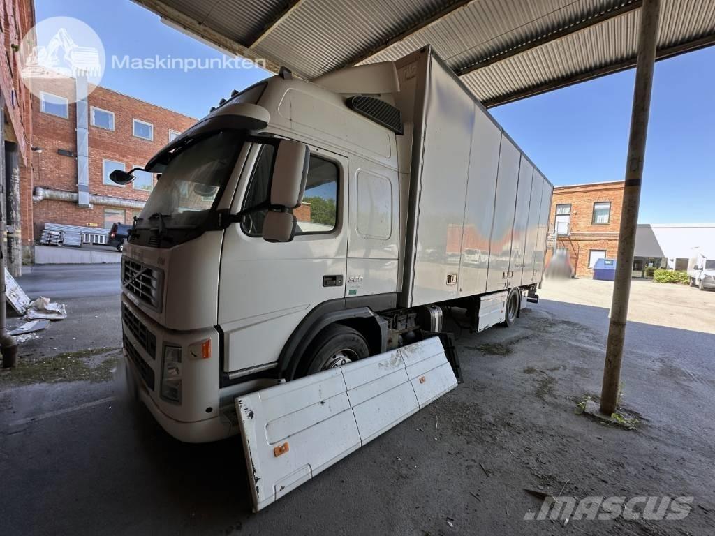 Volvo FM 300 Camiones caja cerrada