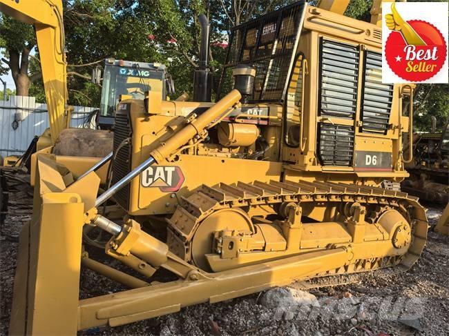 CAT D 6 D Buldozer sobre oruga