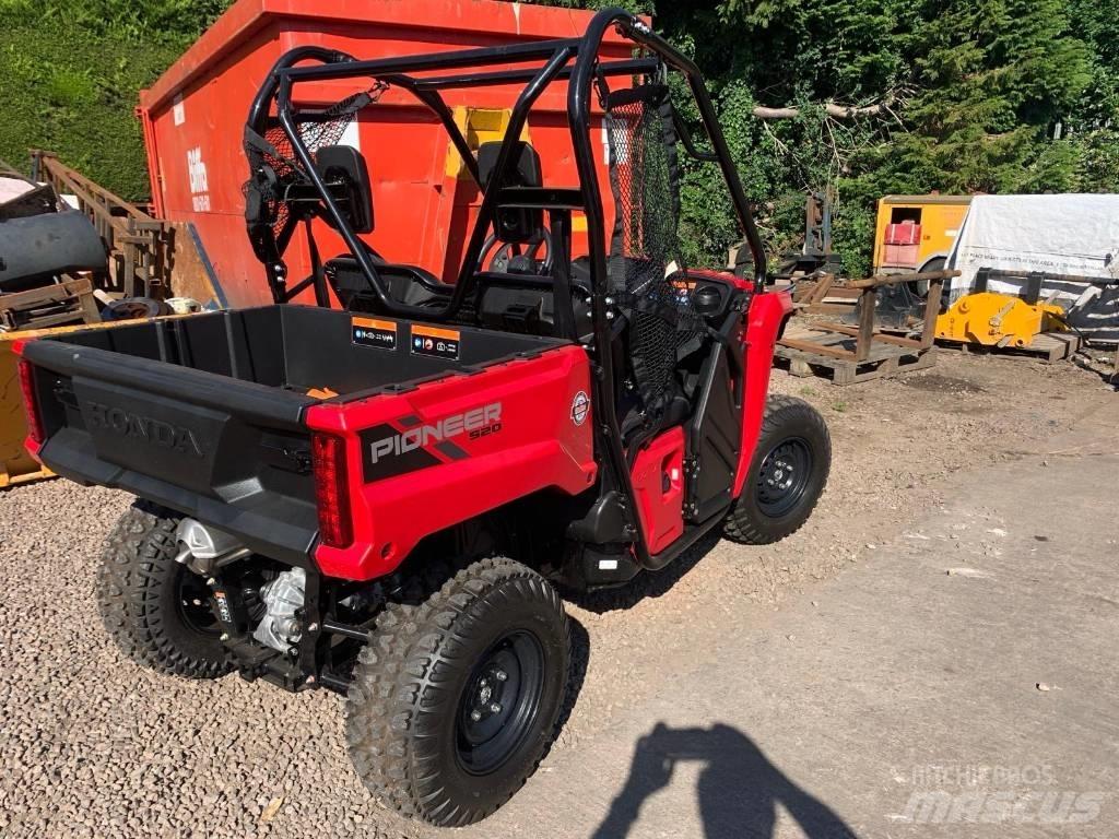 Honda Pioneer 520 Maquinaria para servicios públicos