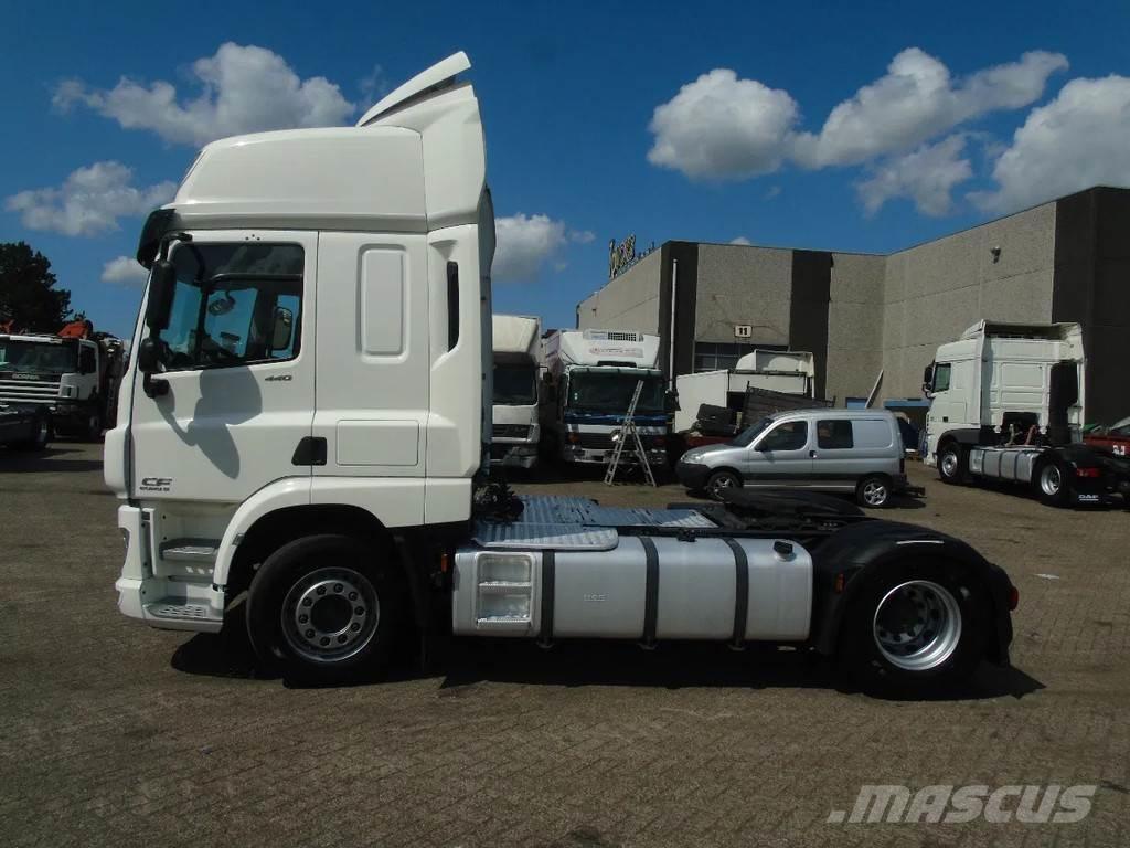 DAF CF 440 + EURO 6 Cabezas tractoras