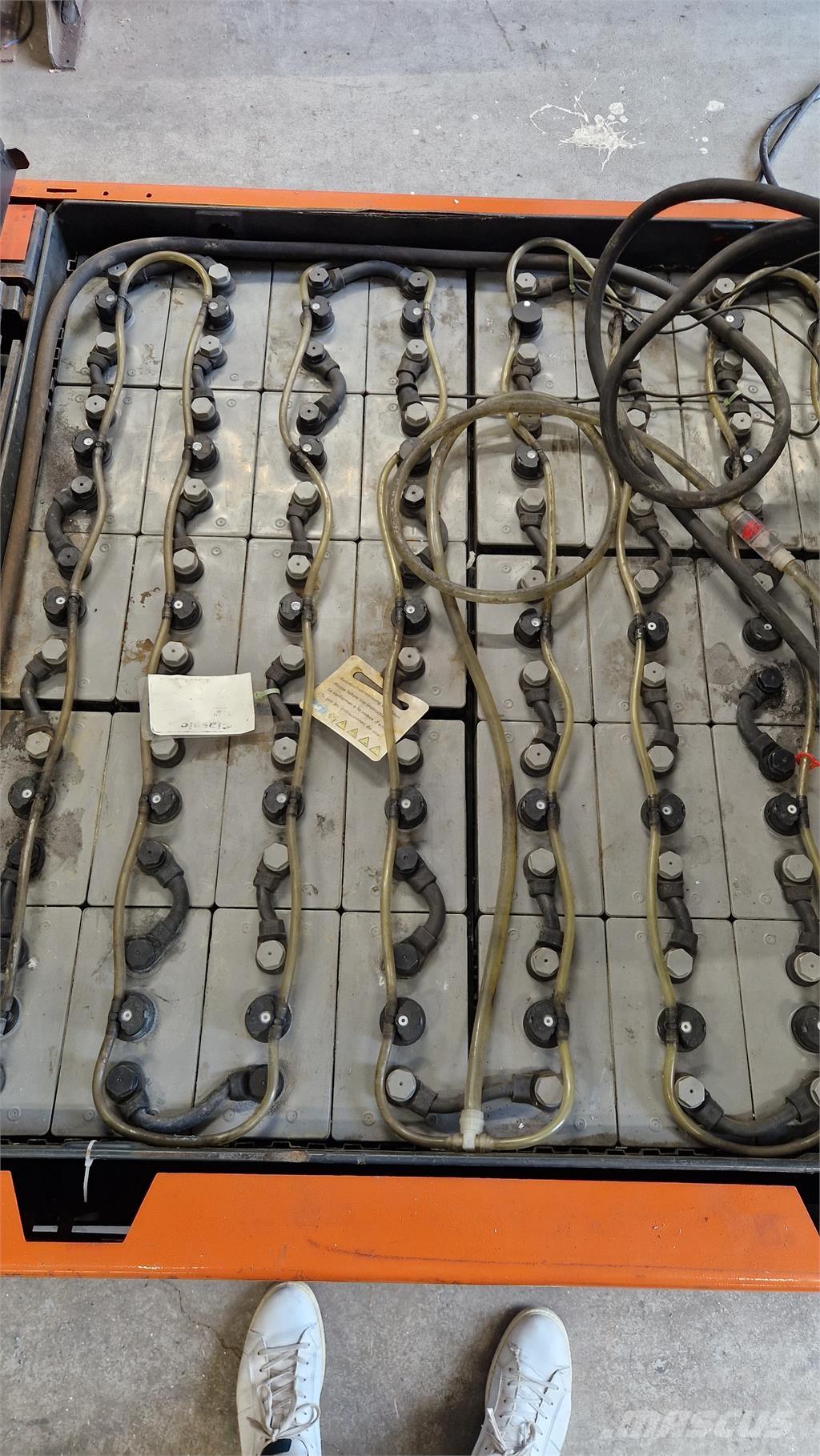 Toyota 7FBMF30 Carretillas de horquilla eléctrica