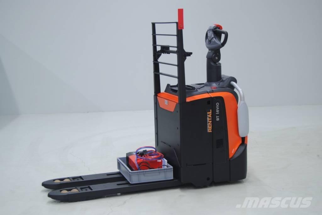 Toyota LPE250 Transpaletas Eléctricas con plataforma