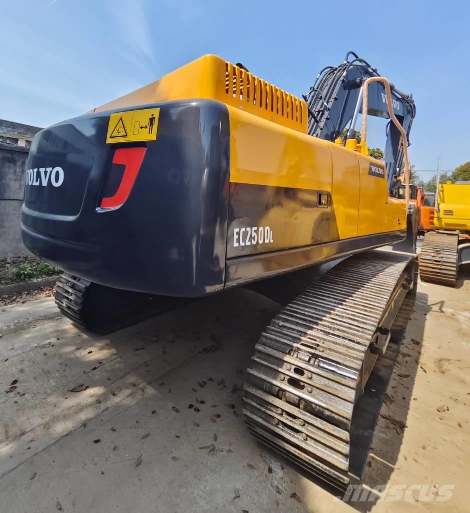 Volvo EC 250 D L Excavadoras de cadenas