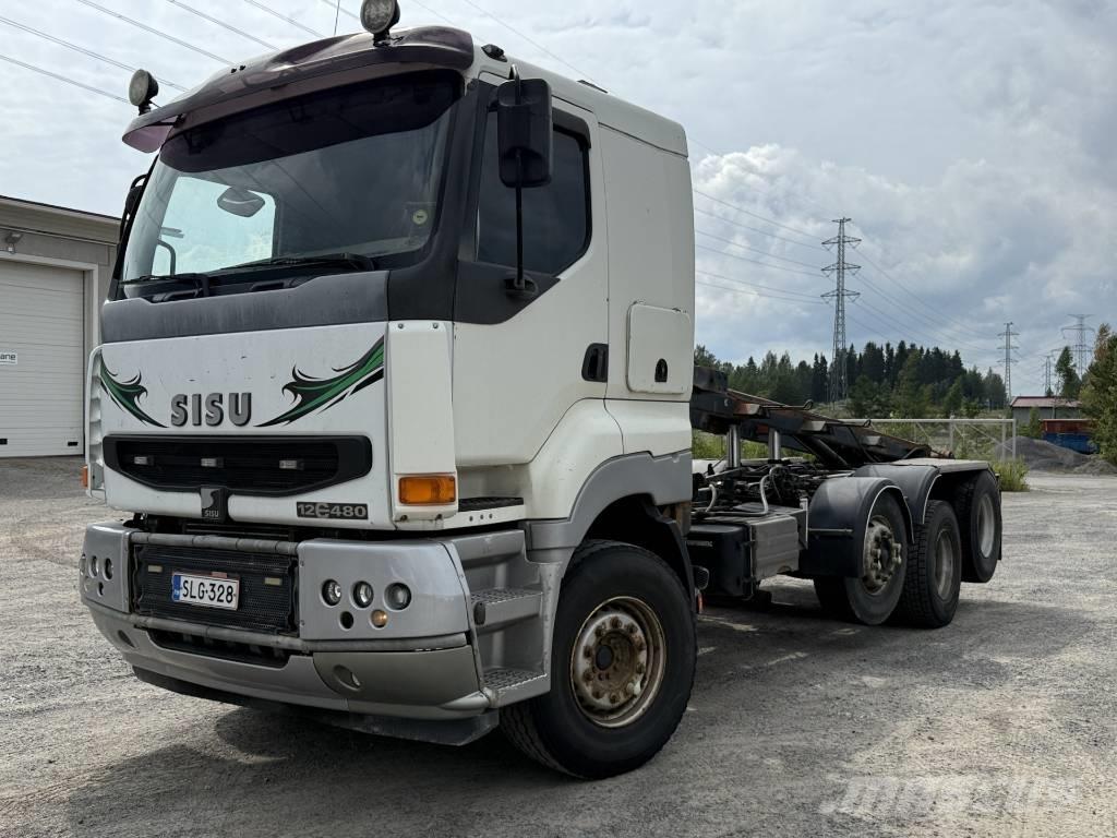 Sisu E12M Camiones con gancho