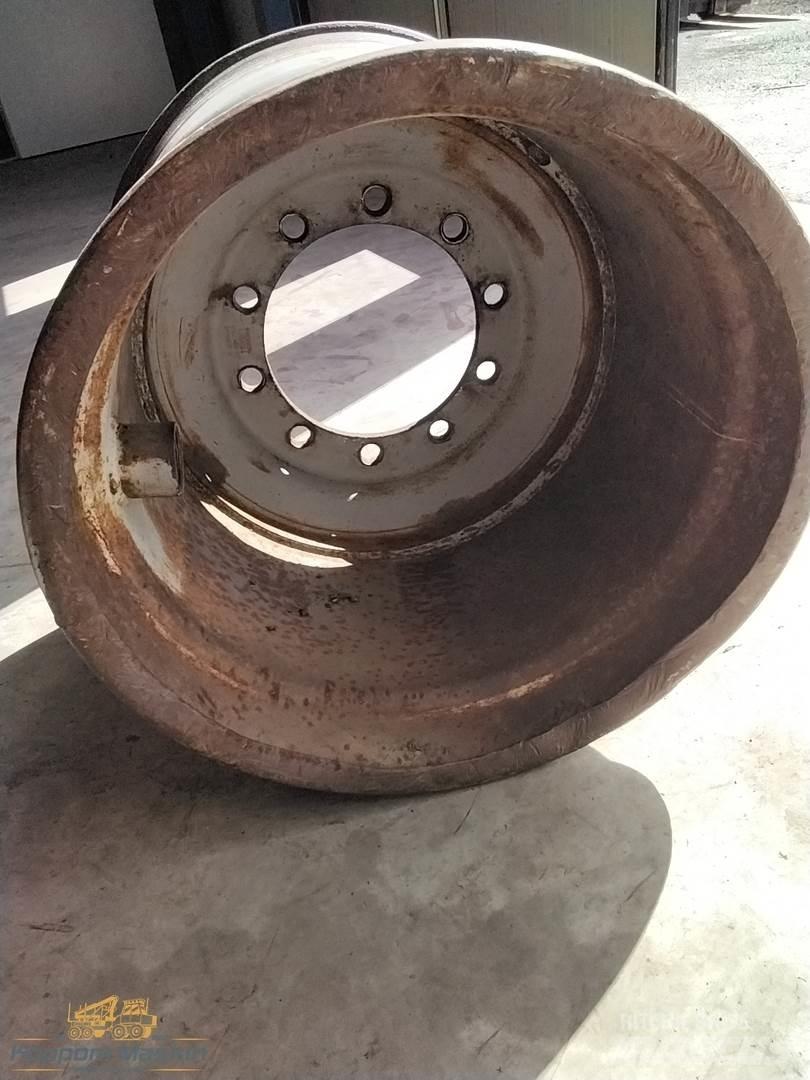 Valmet 890 24x26,5 Neumáticos, ruedas y llantas