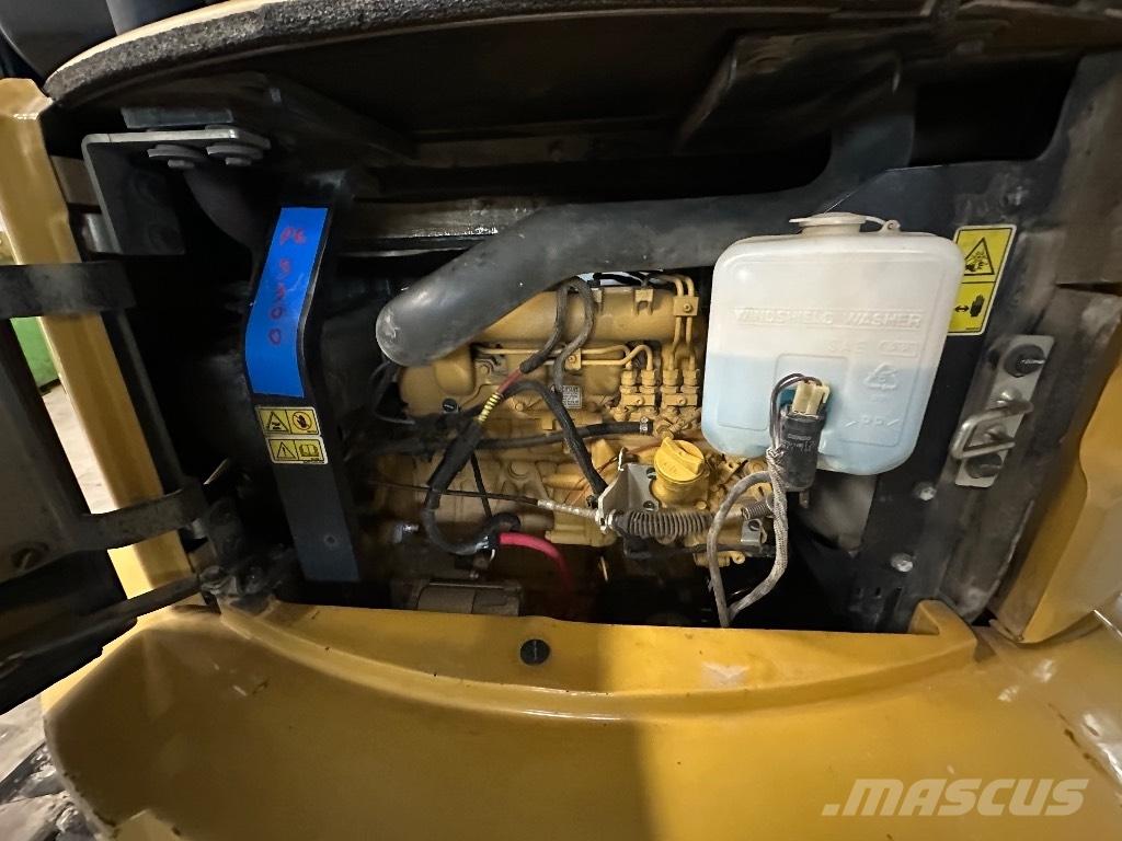 CAT 305CR E2 Mini excavadoras < 7t