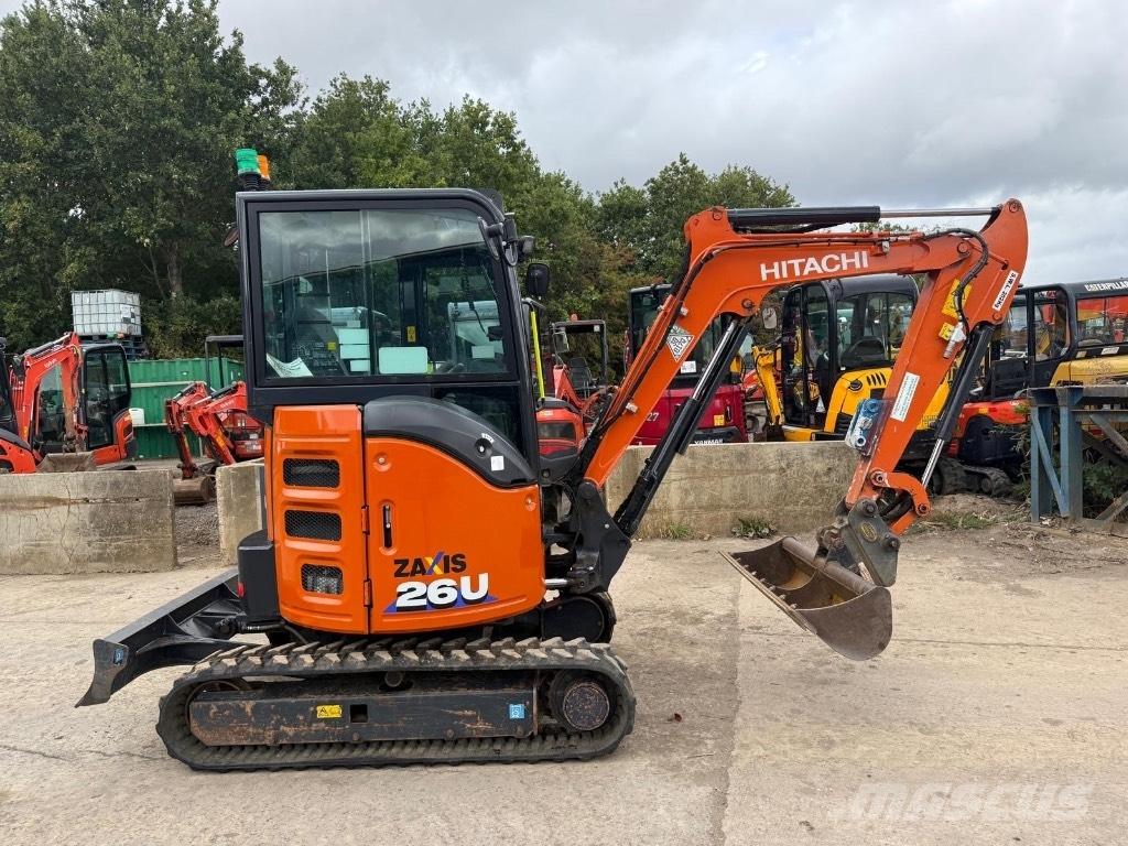 Hitachi ZX 26 U-6 CR Mini excavadoras < 7t