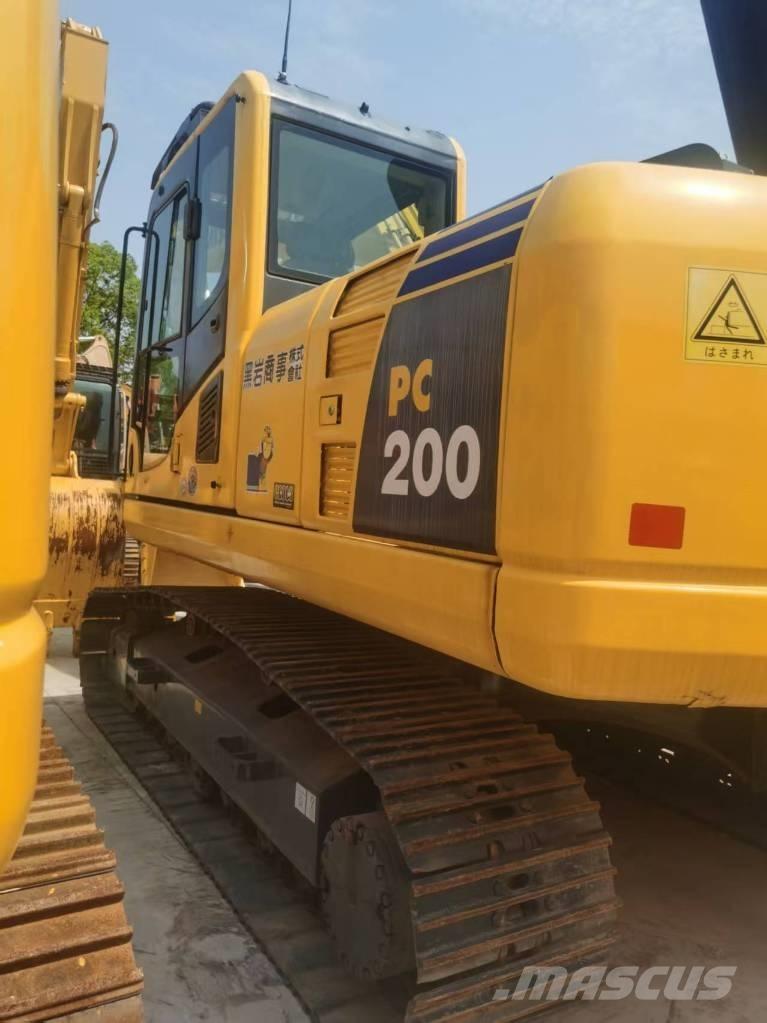 Komatsu PC 200-8 Excavadoras de cadenas