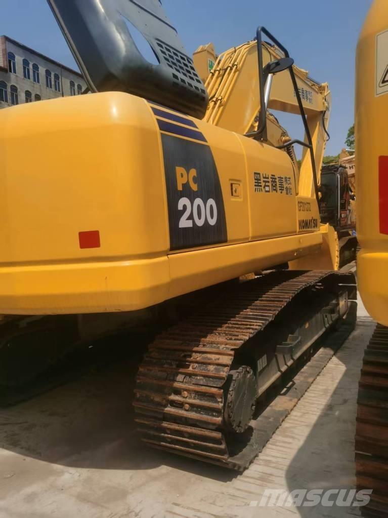 Komatsu PC 200-8 Excavadoras de cadenas