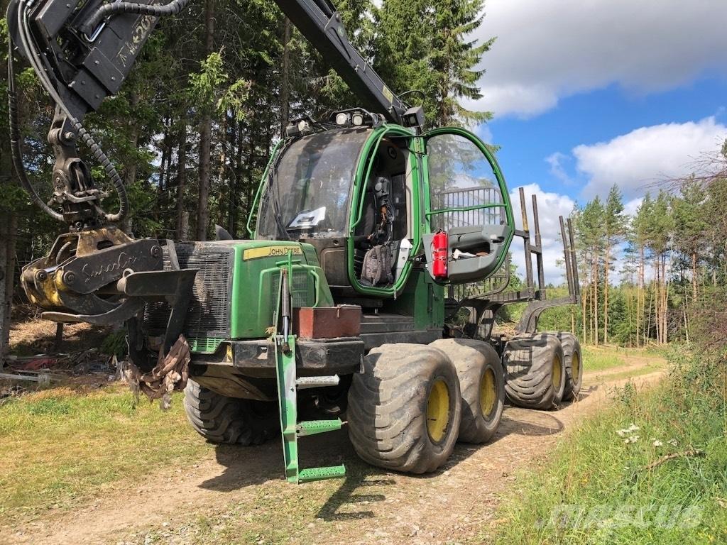 John Deere 810 E Autocargadoras