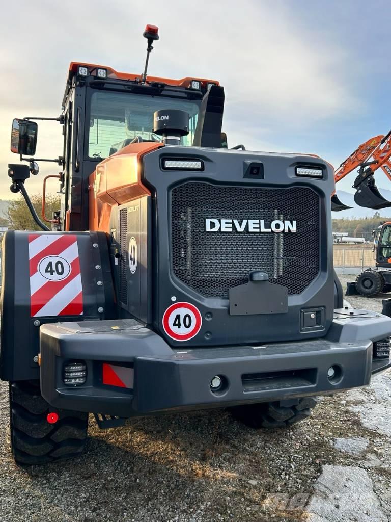 Develon DL 250-7 Cargadoras sobre ruedas