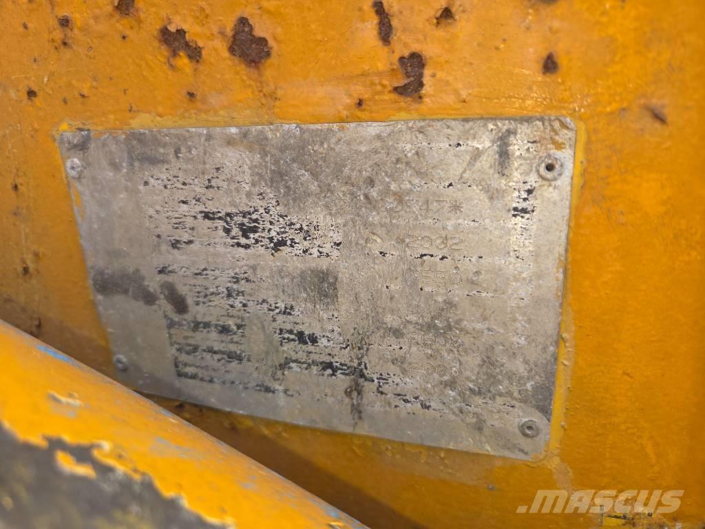 Komatsu SK 714 Minicargadoras
