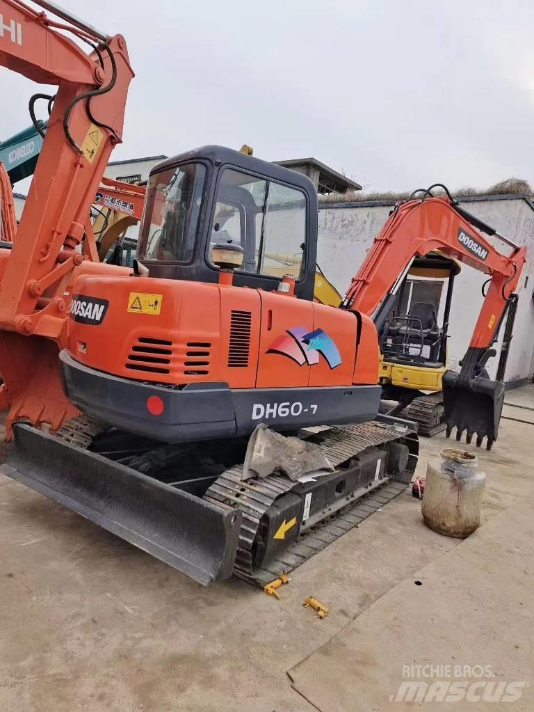 Doosan DH 60-7 Mini excavadoras < 7t