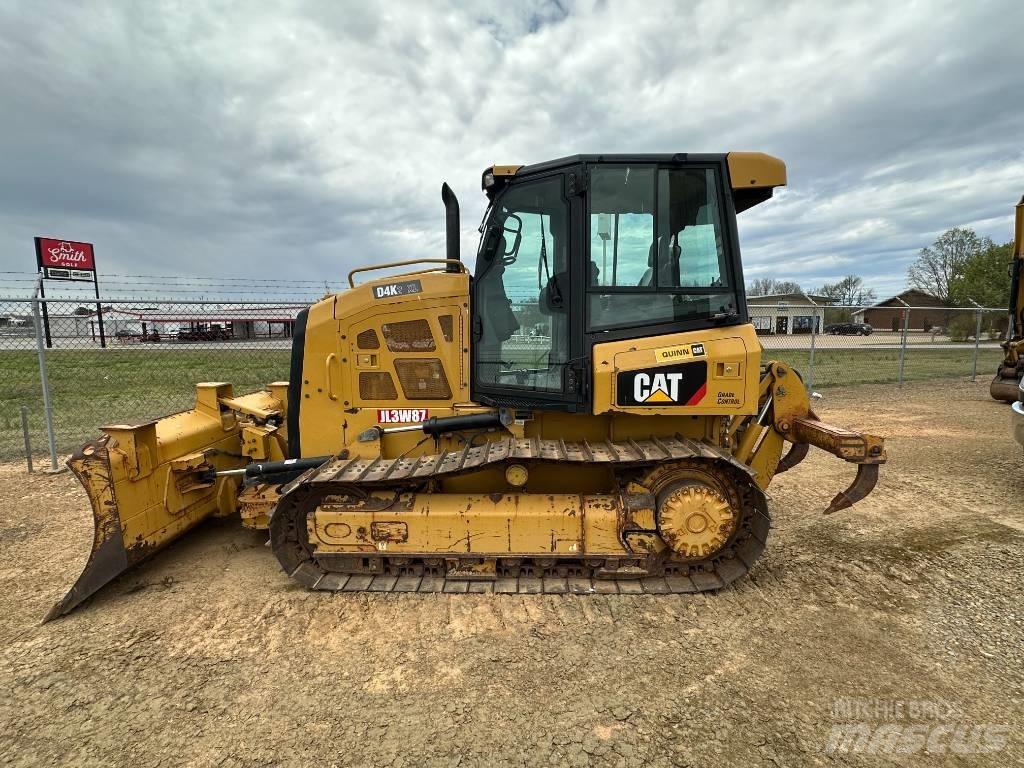 CAT D 4 K 2 XL Buldozer sobre oruga