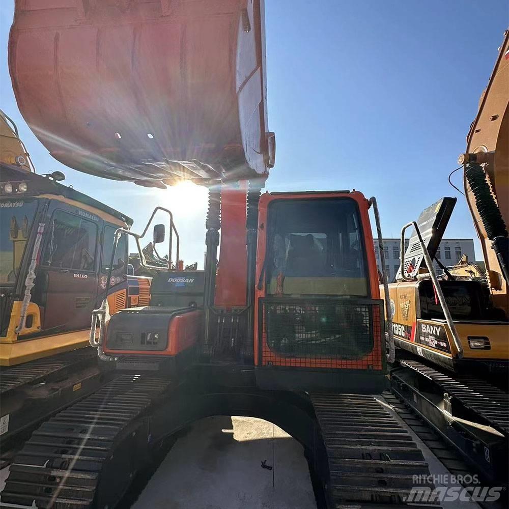 Doosan DX150LC-9C Excavadoras de cadenas