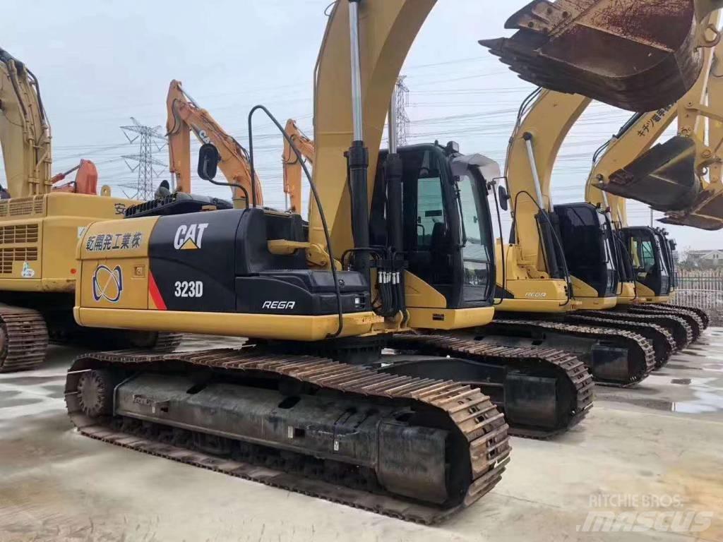 CAT 323 Excavadoras de cadenas