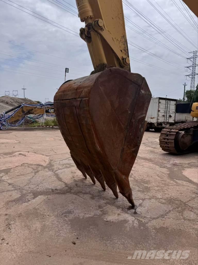 Komatsu PC 400-8 Excavadoras anfibio