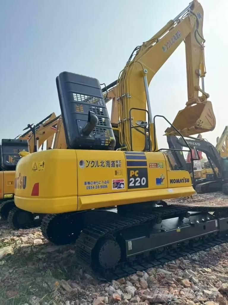 Komatsu PC 220-8 Excavadoras de cadenas