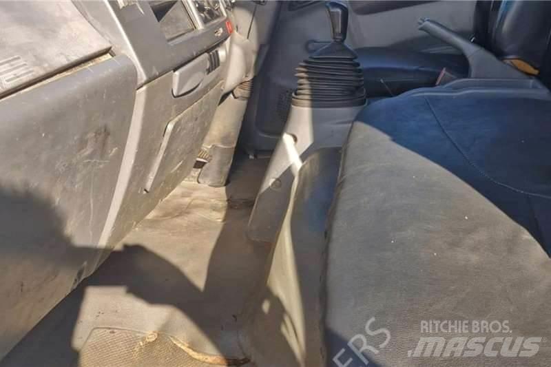 Isuzu NQR500 Otros camiones