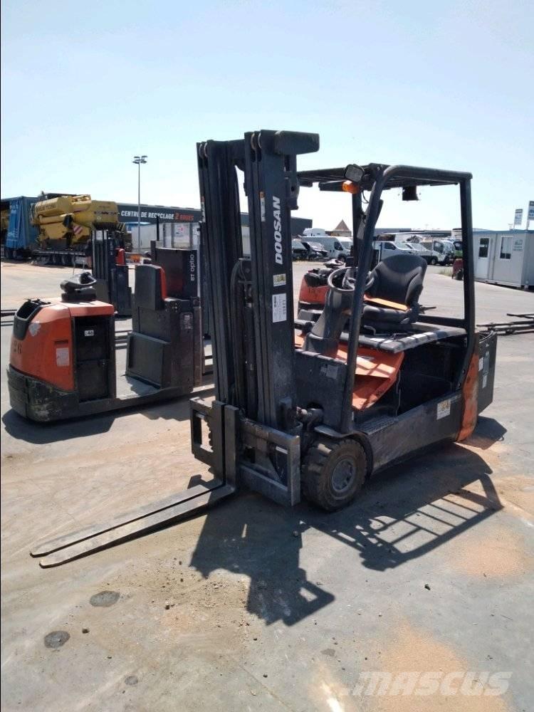 Doosan B 18 T-7 Carretillas de horquilla eléctrica