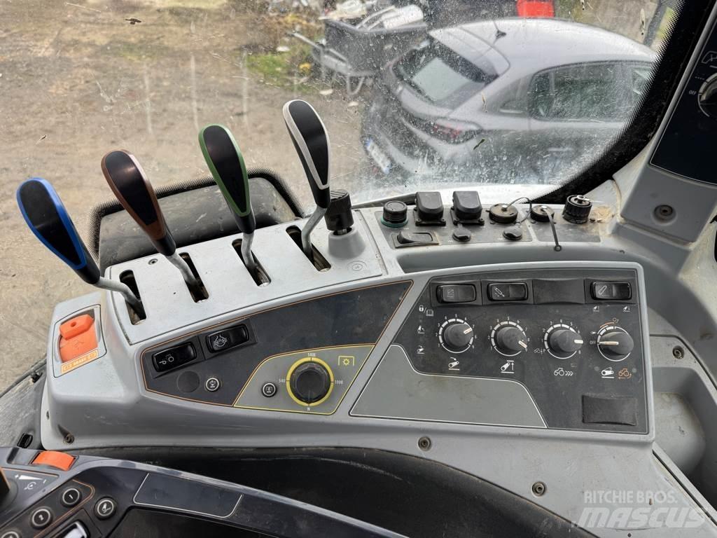 Valtra N174 Tractores