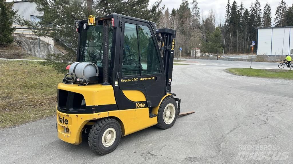 Yale GLP 25 VX Carretillas LPG