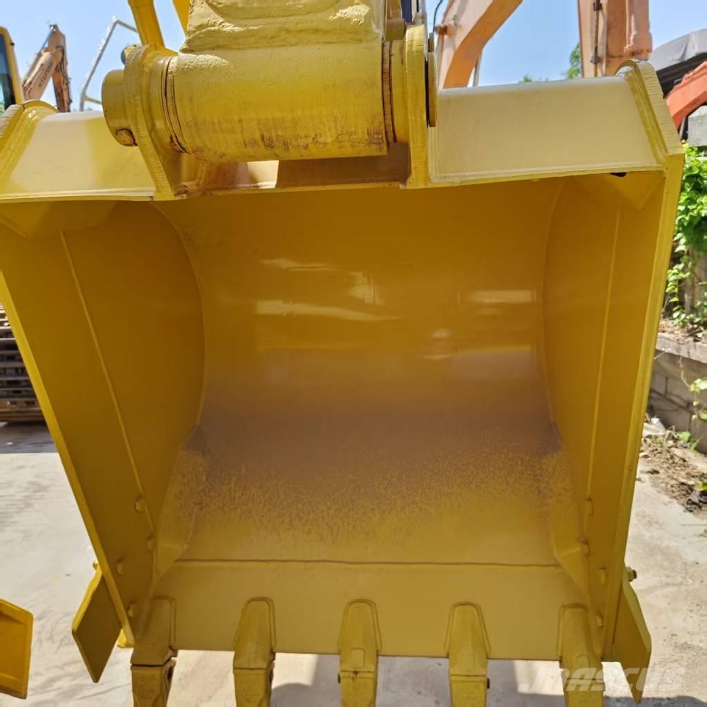Komatsu PC 220-7 Excavadoras de cadenas