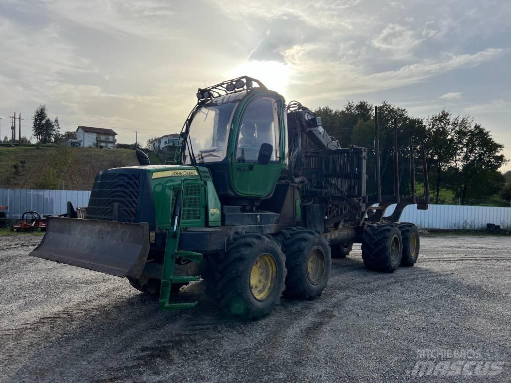 John Deere 1010 E Autocargadoras