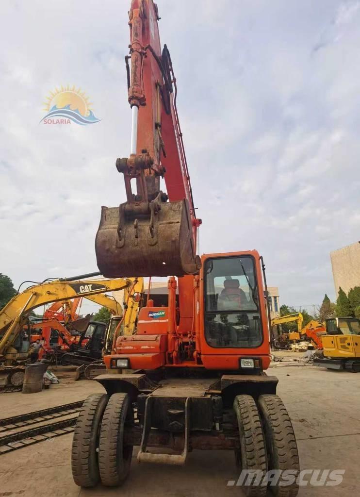 Doosan DH 150 W-7 Excavadoras de ruedas