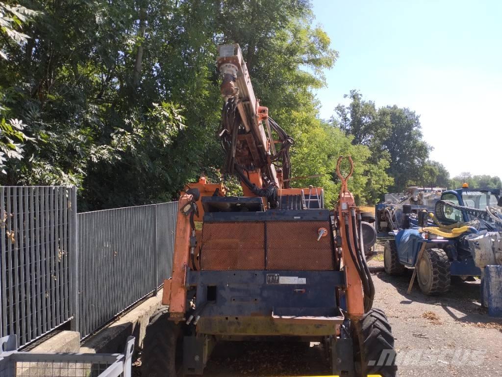 Tamrock COMMANDO 300 Perforadoras de superficie