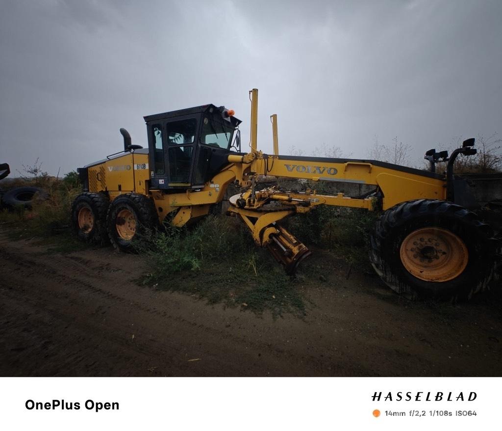  Greder Volvo G710 Radiadores