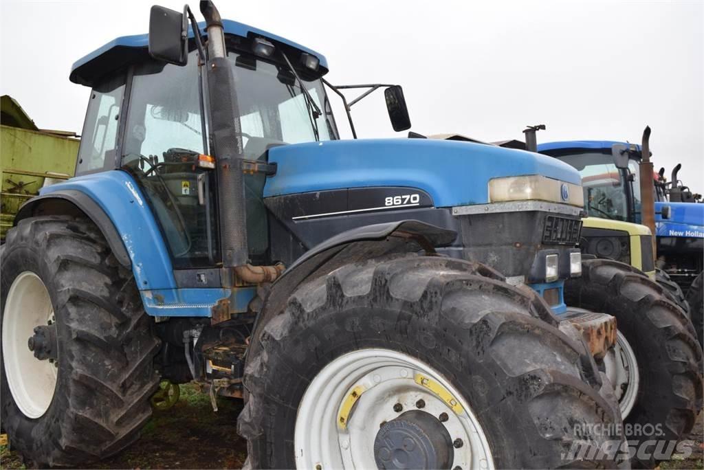 New Holland 8670 Tractores