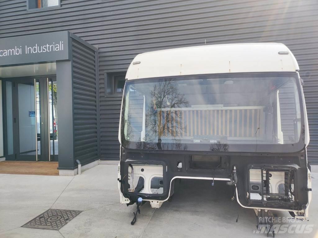 MAN TGS - TGM EURO 5 Cabinas e interior