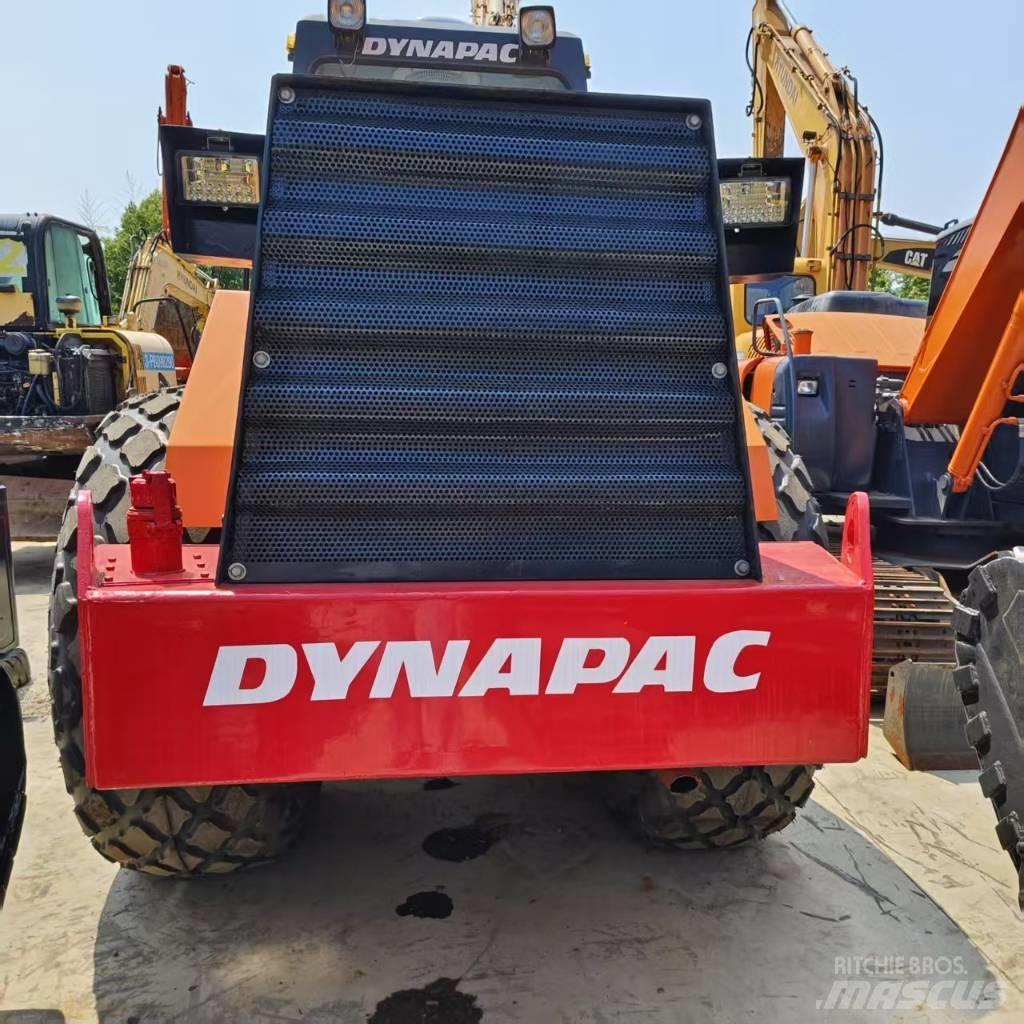 Dynapac CA25D Rodillos de un solo tambor