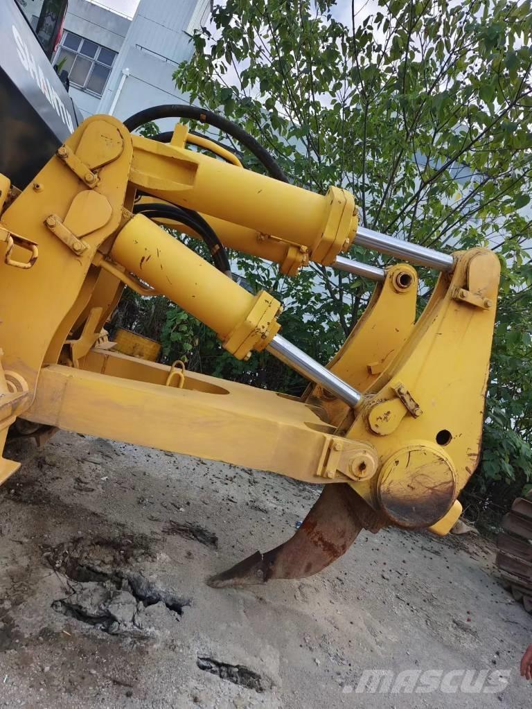 Shantui SD 32 Buldozer sobre oruga