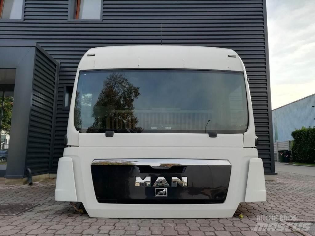 MAN TGX XLX EURO 5 Cabinas e interior