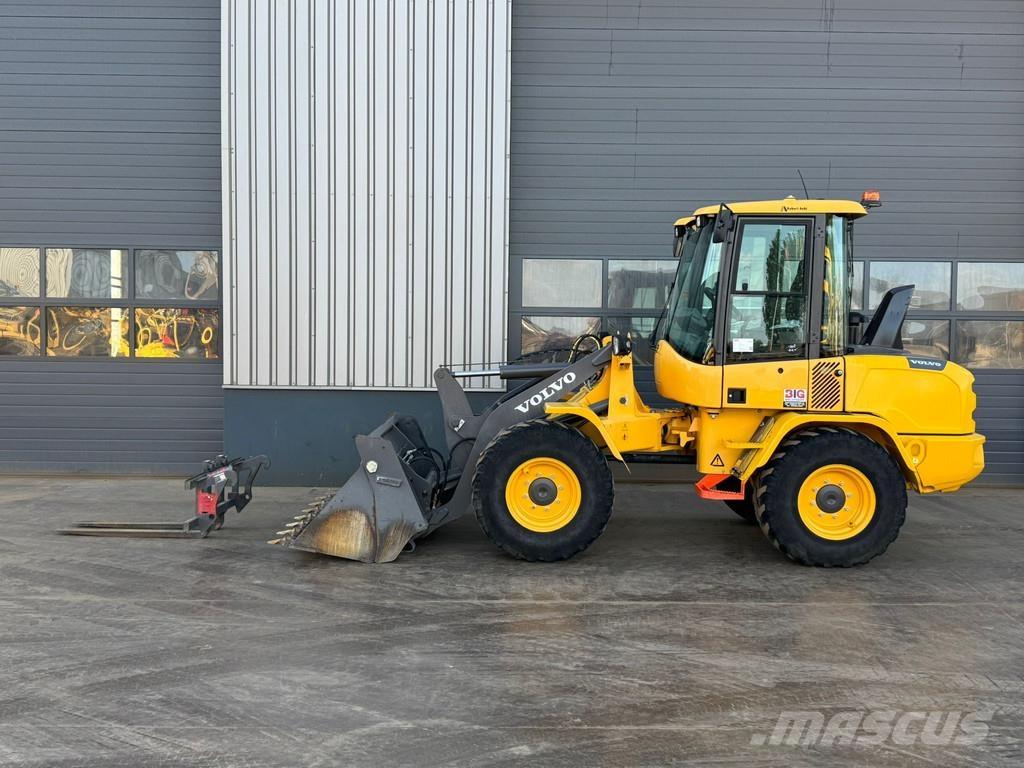 Volvo L30G Cargadoras sobre ruedas