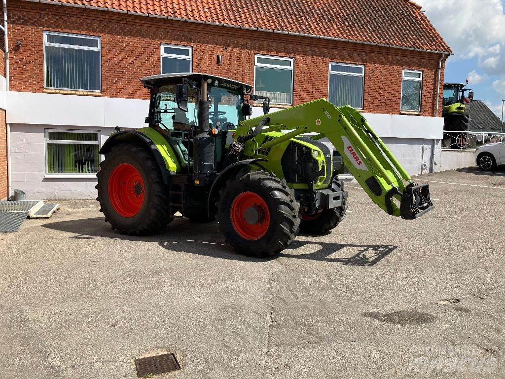 CLAAS Arion 650 CIS+ Tractores