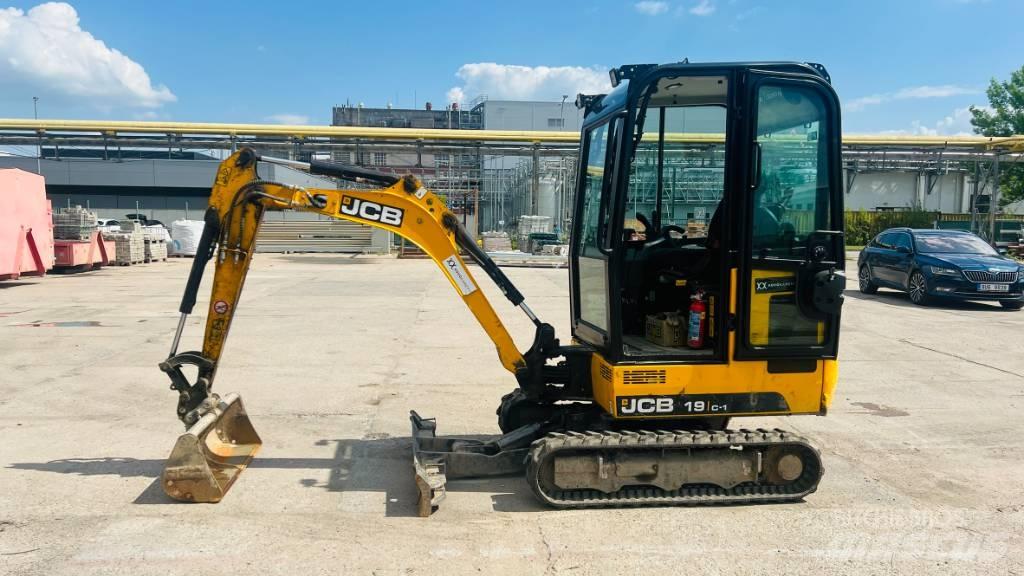 JCB 19 C Mini excavadoras < 7t